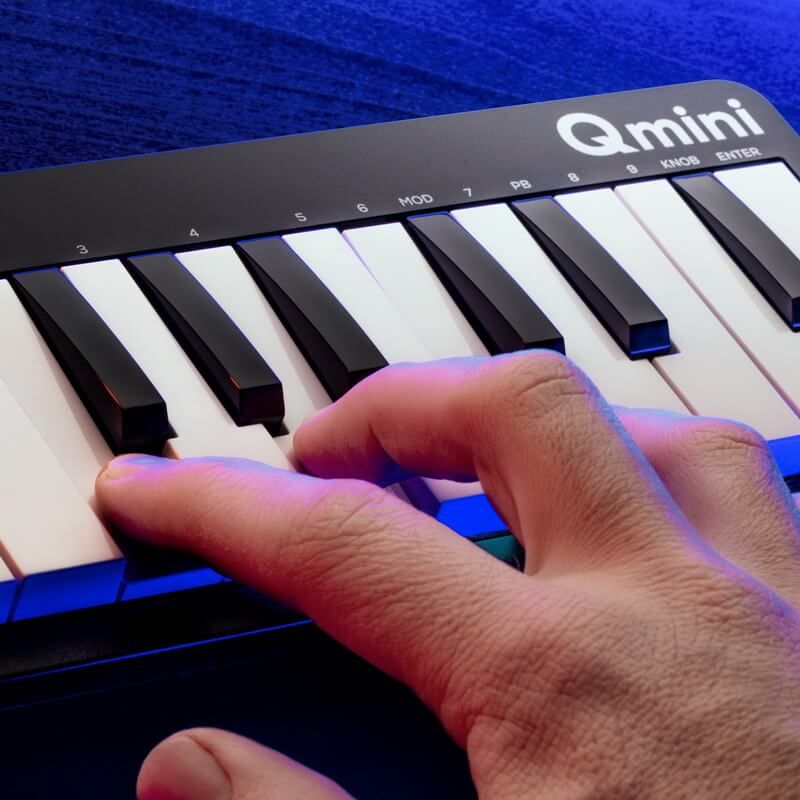 ALESIS Qmini 主控鍵盤 32 鍵創作小鍵盤